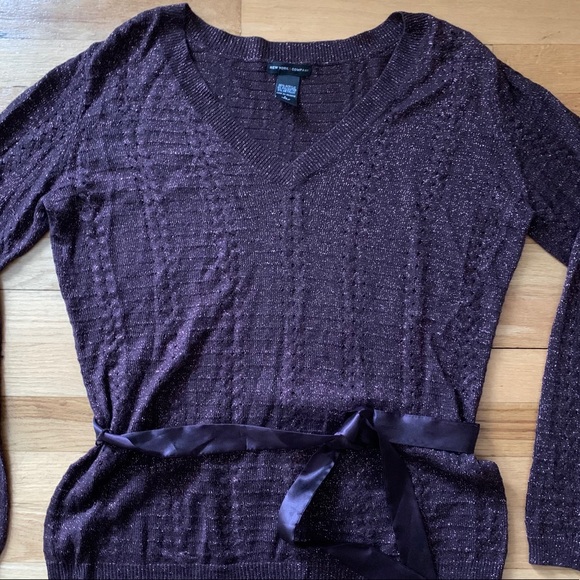 New York & Company Purple Metallic V-neck Sweater - Large - Picture 5 of 13